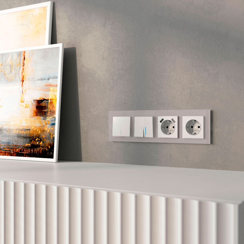 Рамка стеклянная Werkel Favorit на 4 поста Дымчатый W0041117 — изображение 3