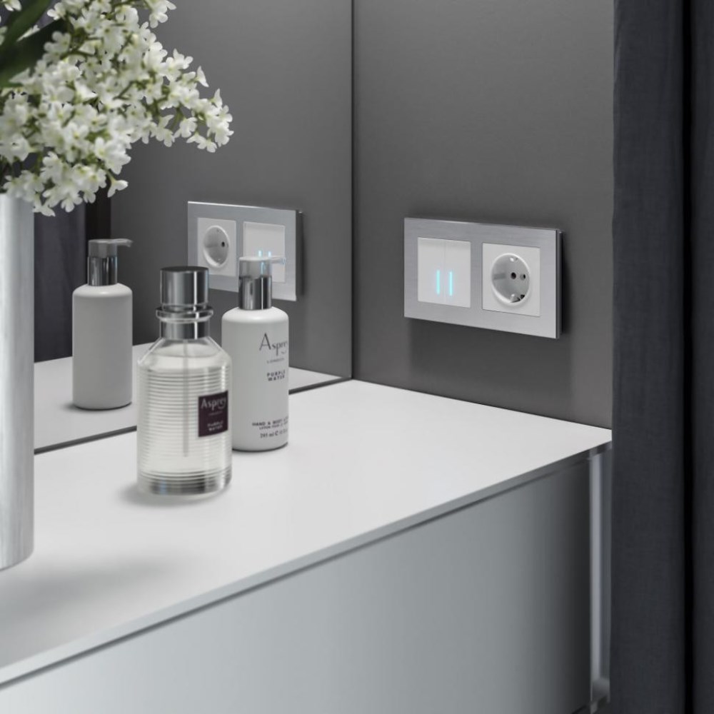 Выключатель двухклавишный встраиваемый сенсорный Werkel с подсветкой Белый W4520001 — изображение 2