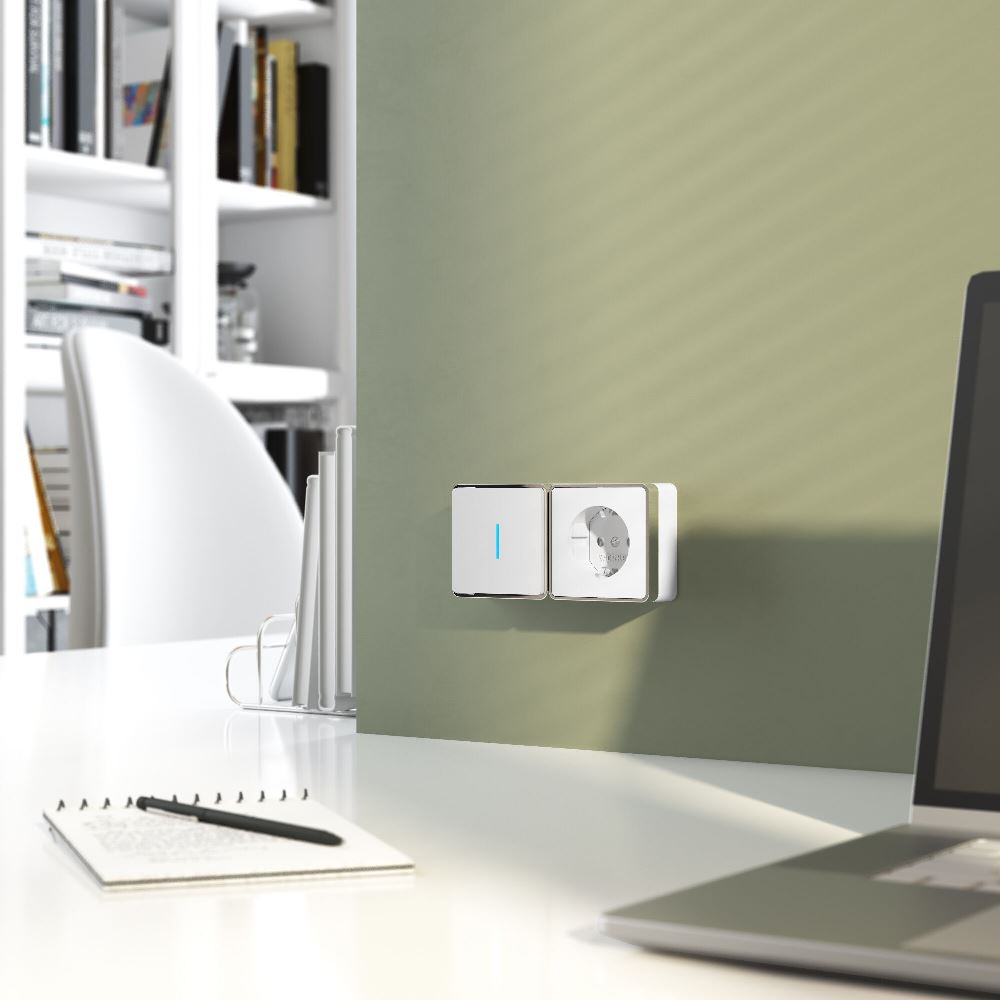 Розетка накладная Werkel Gallant с заземлением и шторками Белый W5071101 — изображение 2